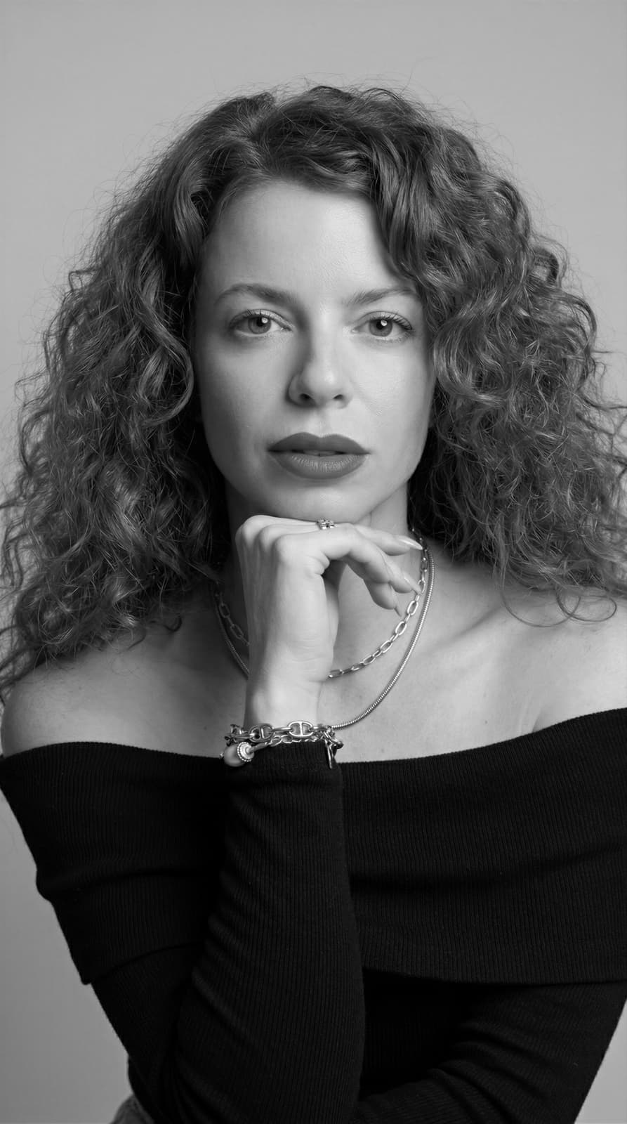 Adrienne Lahens